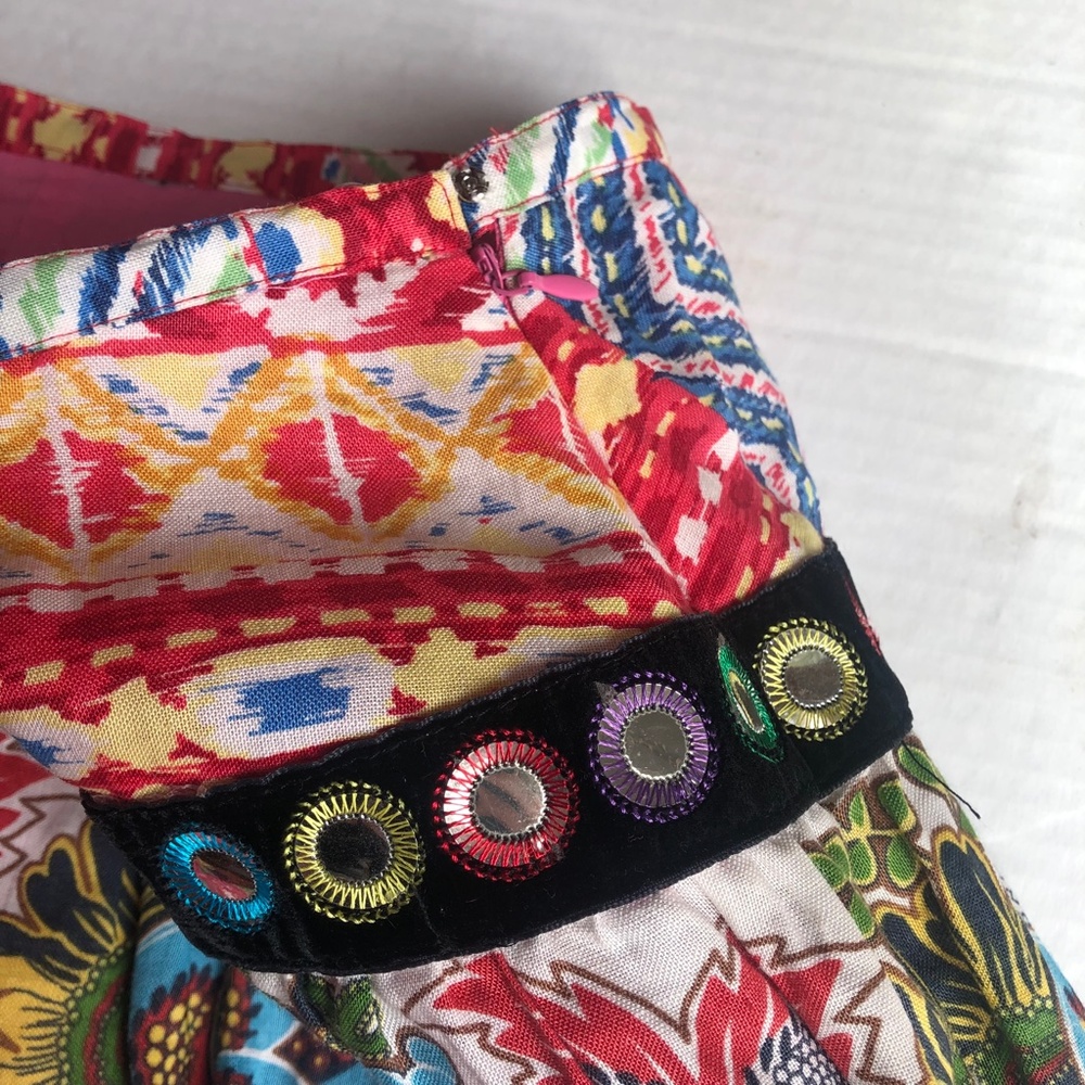 Colorful Patterned Women's Skirt - Picture 6 of 7